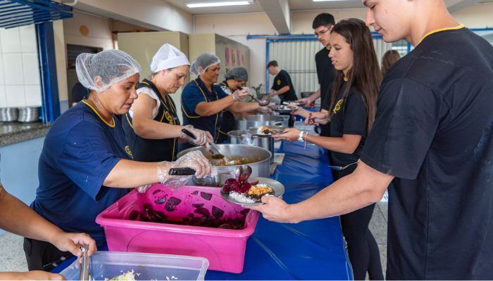  Restrição alimentar: nutricionistas acompanham alunos autistas na rede estadual